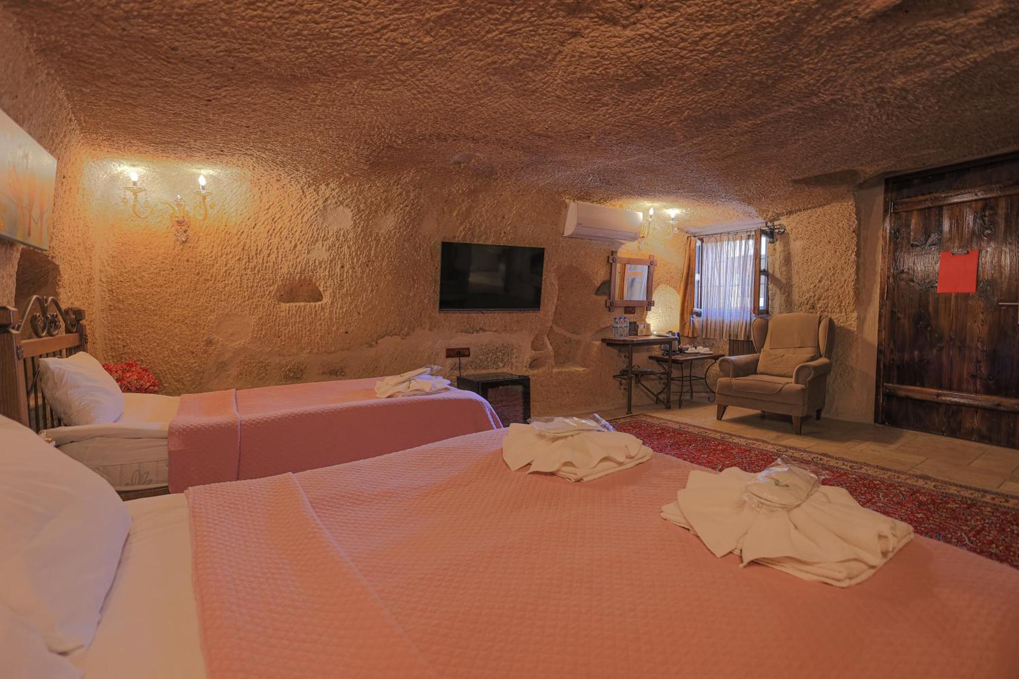 Goereme Cave Suites Exterior photo